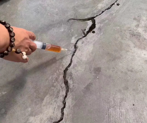 金秀混凝土裂缝修补技术详解​