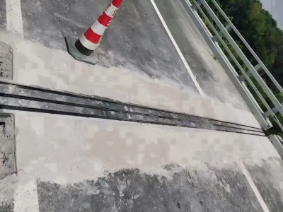 金秀伸缩缝更换后浇筑材料快速结构修补料速砼的产品特点及施工流程​